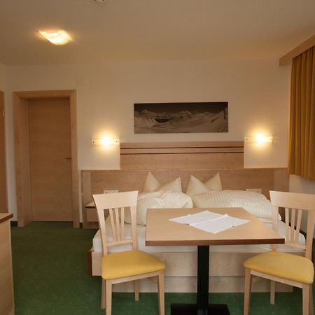 Haus Muehlbach Hotel Fiss Exterior foto