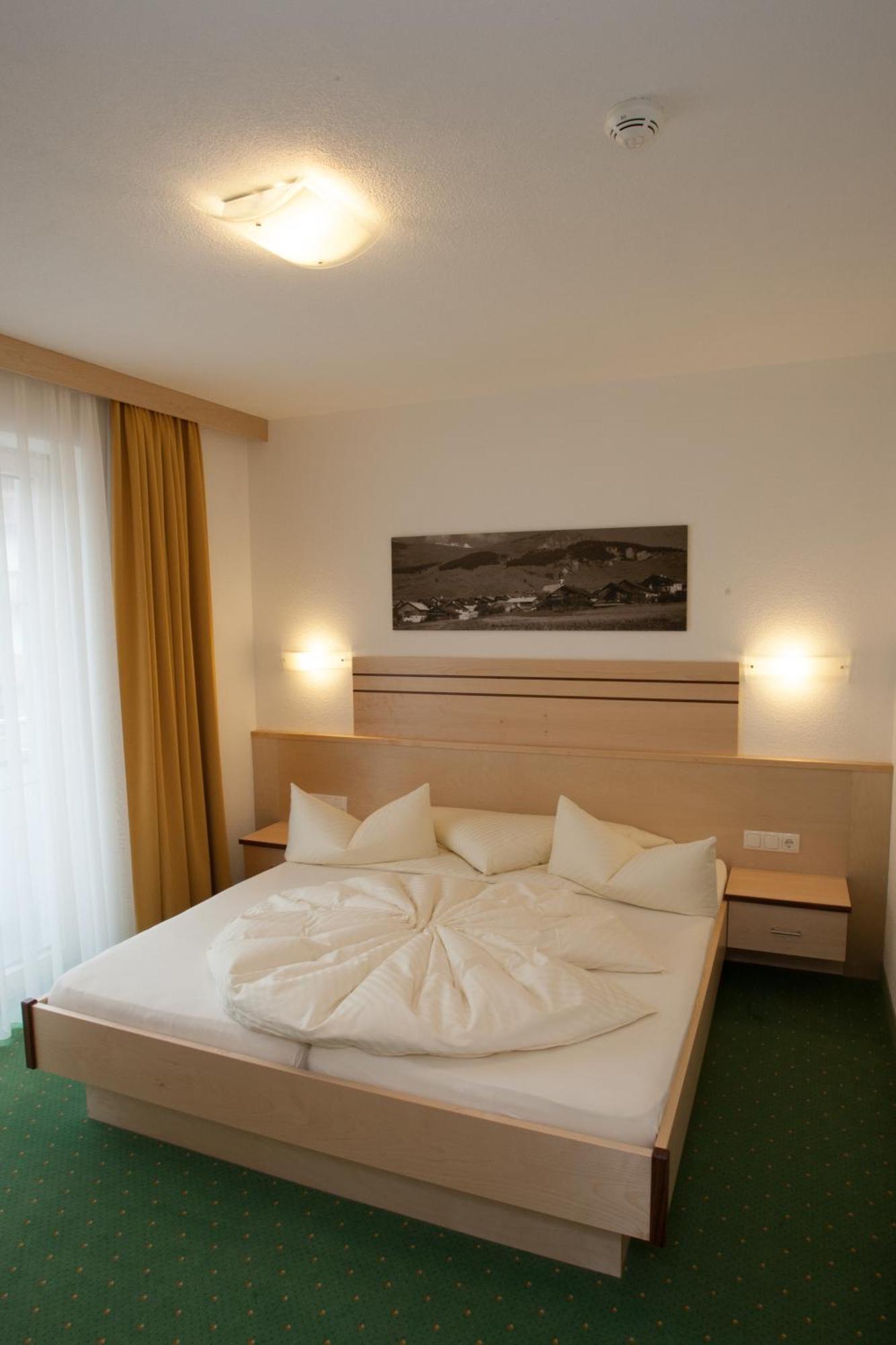 Haus Muehlbach Hotel Fiss Exterior foto